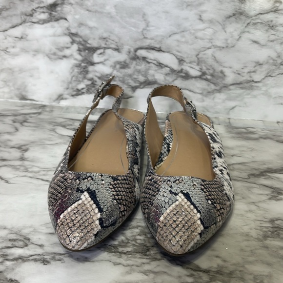 Women's Vionic Jade Flat Slingback Silver Boa Metallic Leather 8 - Picture 3 of 13
